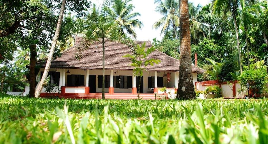 undefined Riveside Heritage Cottage