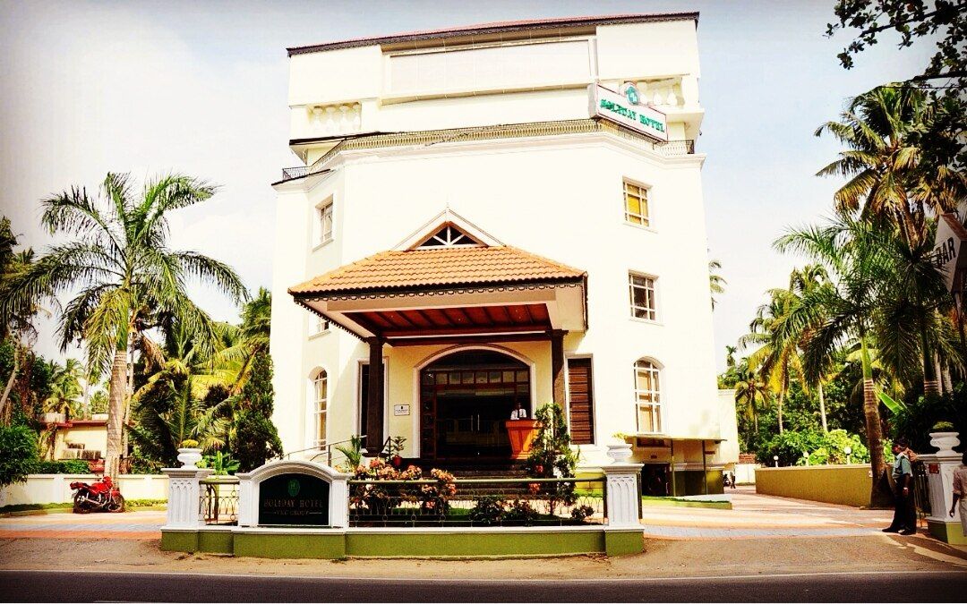 undefined Holiday Hotel 9