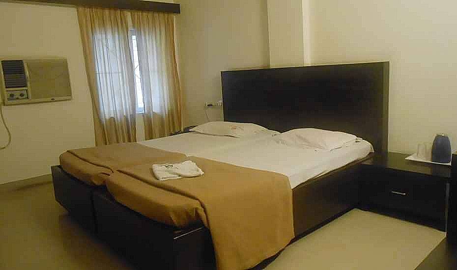 Hotel Airlines AC ROOM 2
