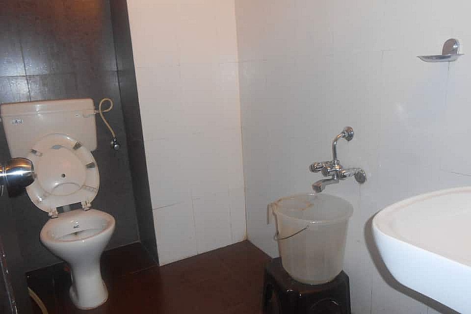 Hotel Airlines AC ROOM 5