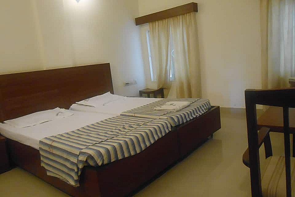 Hotel Airlines AC ROOM 4