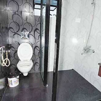 undefined Waters Edge Apartment 8