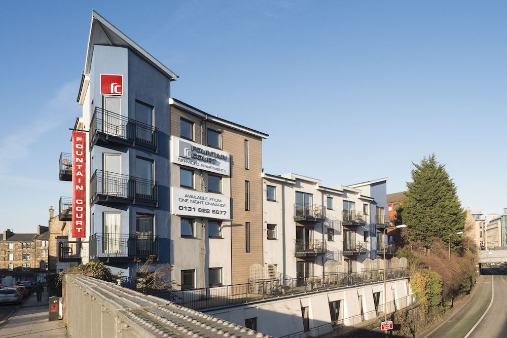 undefined Fountain Court Apartments - Harris