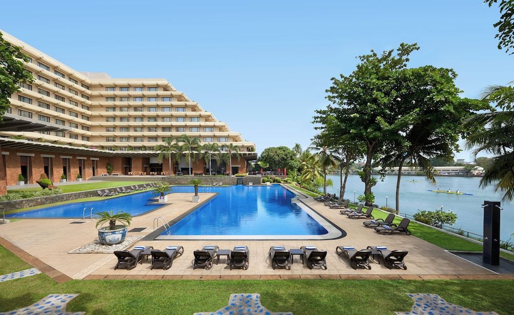 undefined Cinnamon Lakeside Colombo