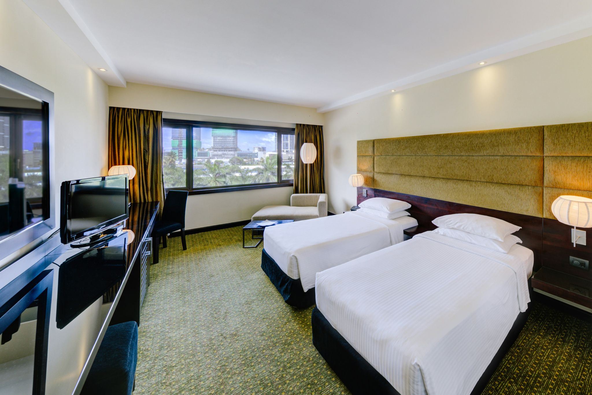 Cinnamon Lakeside Colombo Superior Twin Room 13