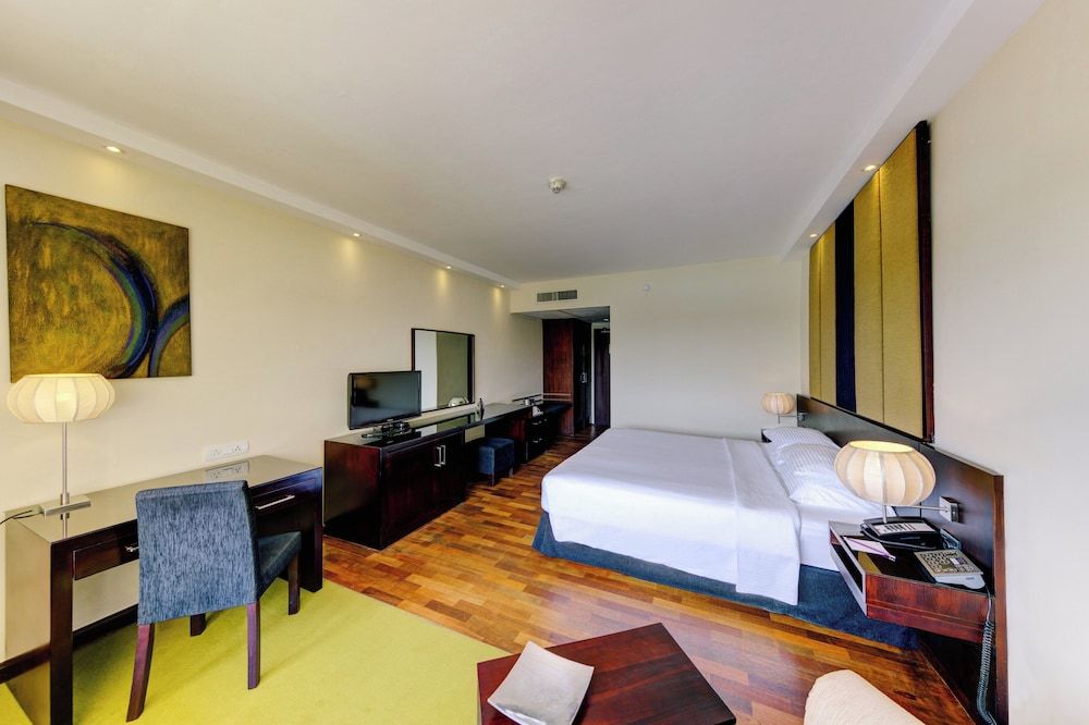 undefined Cinnamon Lakeside Colombo 8