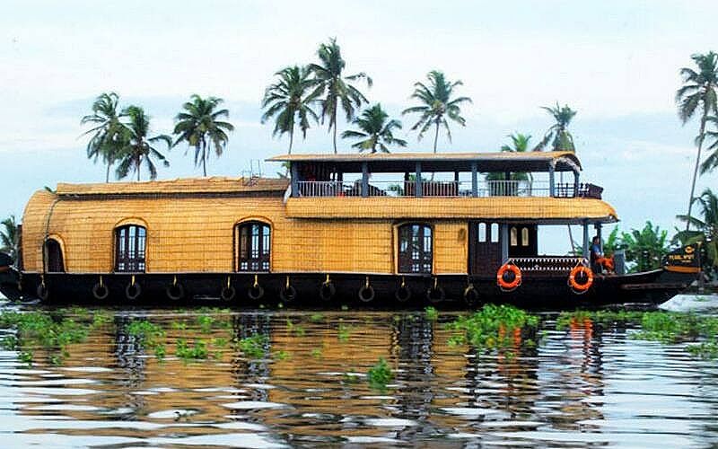 undefined Global Vision Tour Houseboat