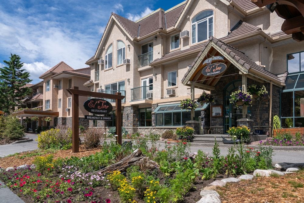 undefined Irwin's Mountain Inn 4