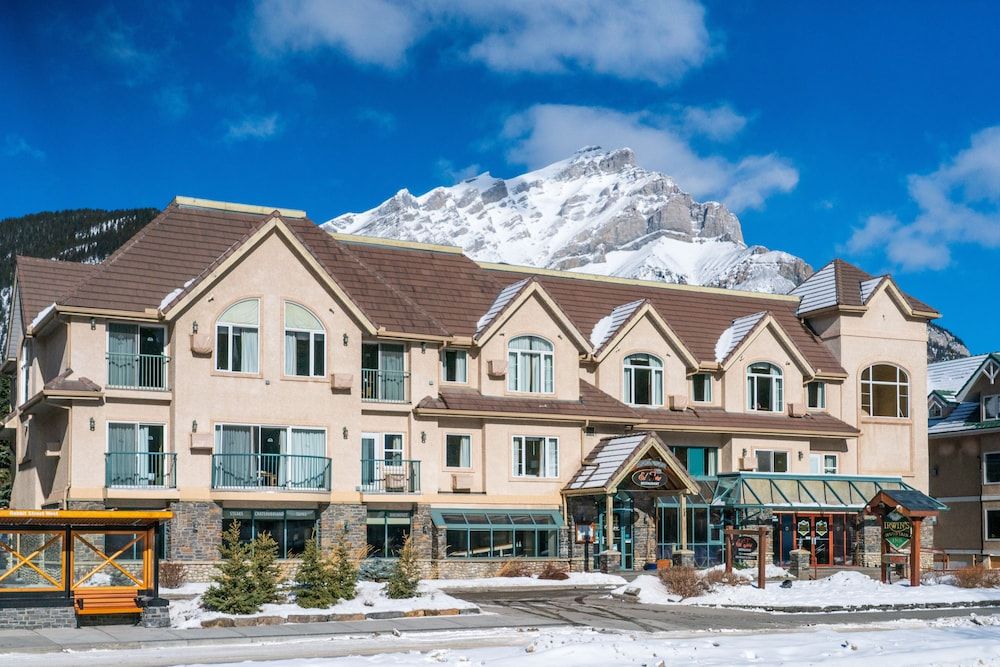 undefined Irwin's Mountain Inn 2
