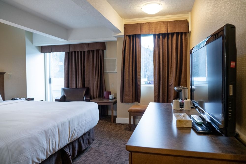 Irwin's Mountain Inn Standard Room, 1 King Bed 3