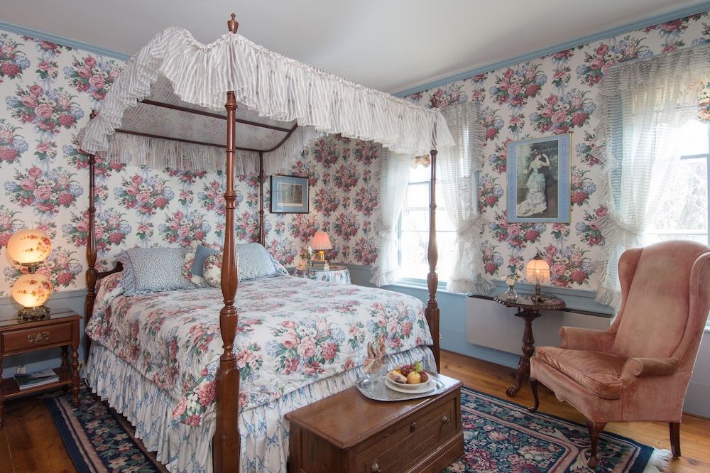 Standard Room, 1 Queen Bed