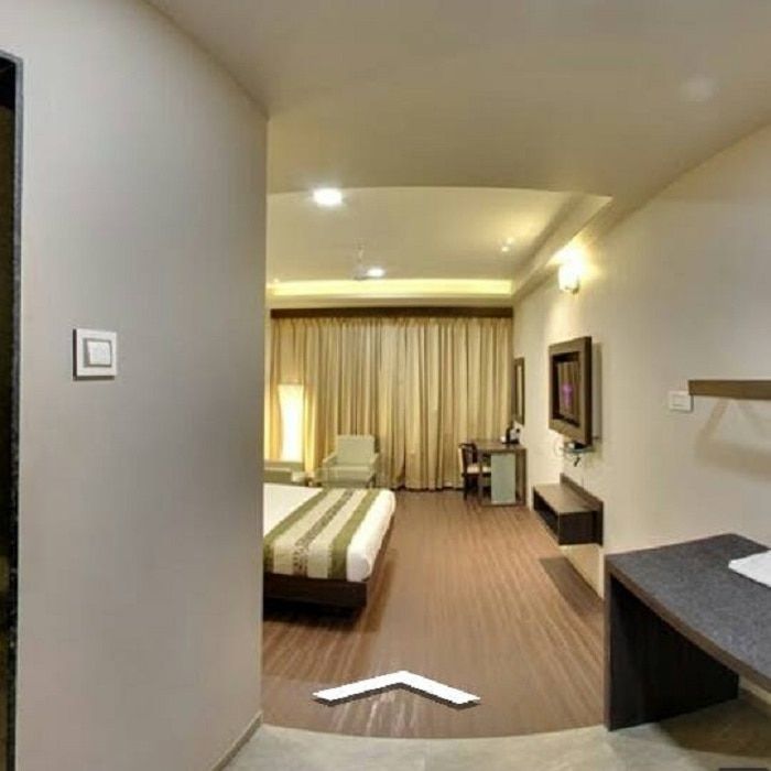 undefined Hotel Central Deluxe 8