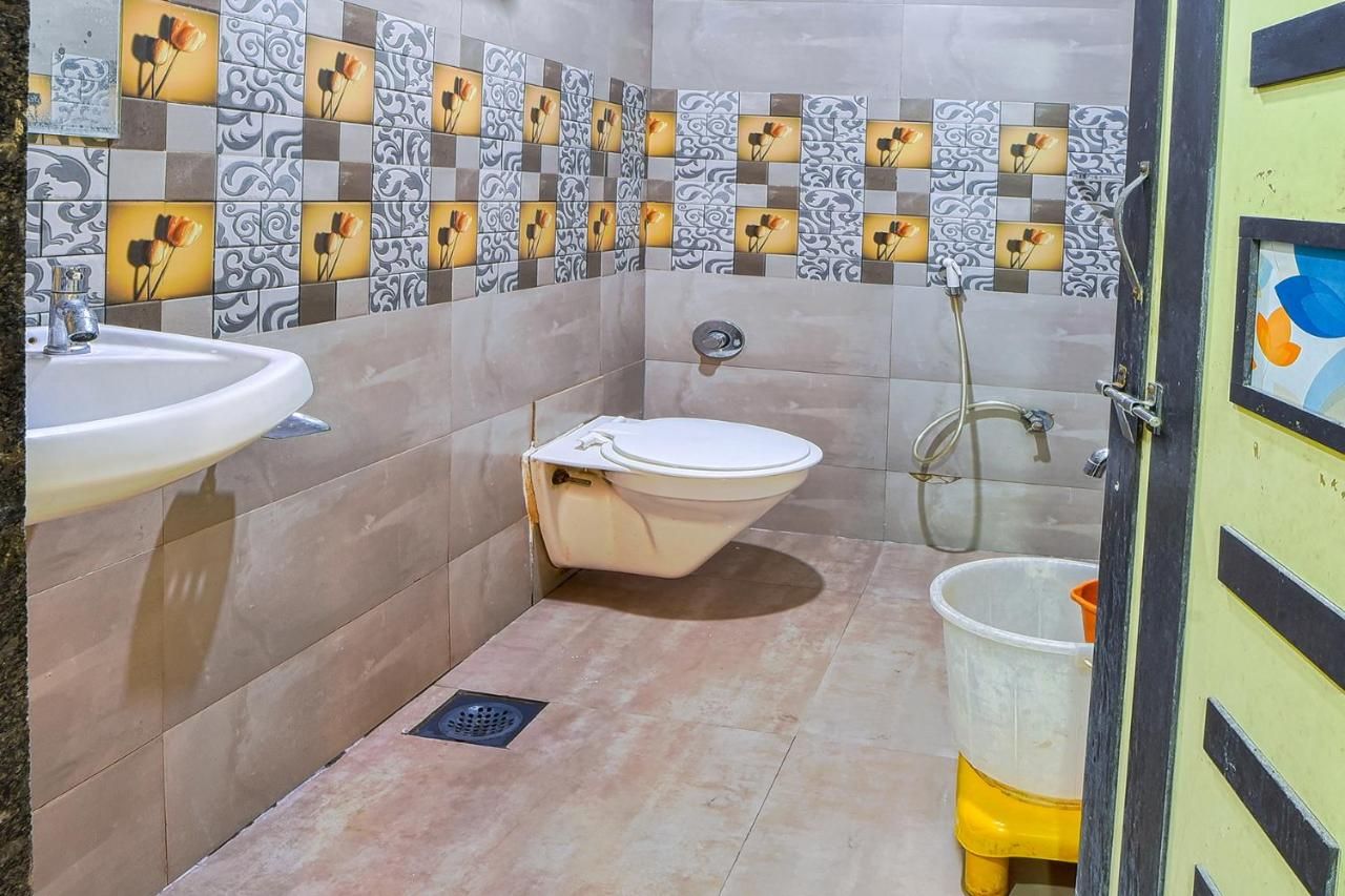 Shri Dwarka, Kolhapur Deluxe Non AC Room 5