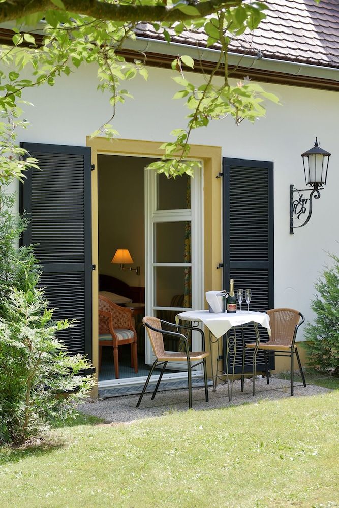 Churfuerstliche Waldschaenke Moritzburg Superior Double Room 2