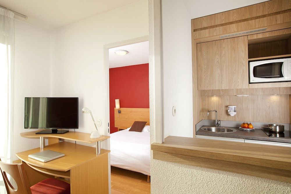 undefined Séjours & Affaires Lyon Park Lane 4