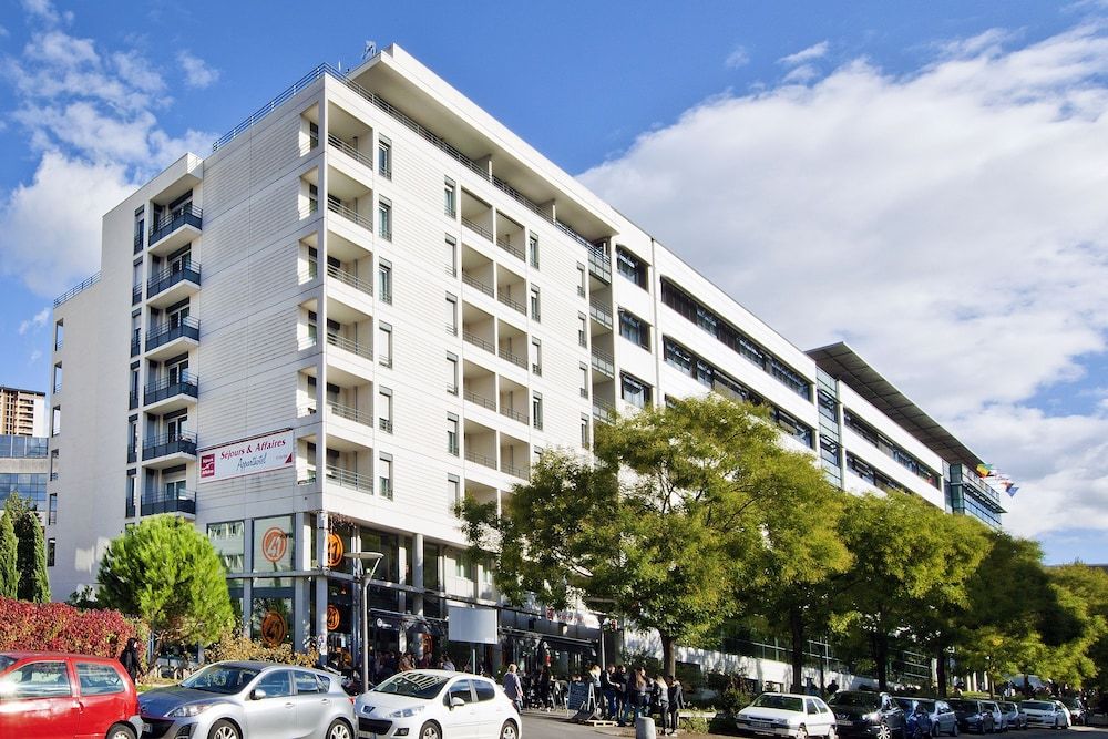 undefined Séjours & Affaires Lyon Park Lane 7