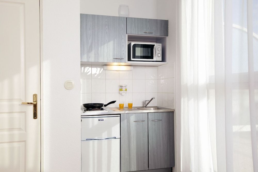 undefined Residhome Lyon Gerland 10