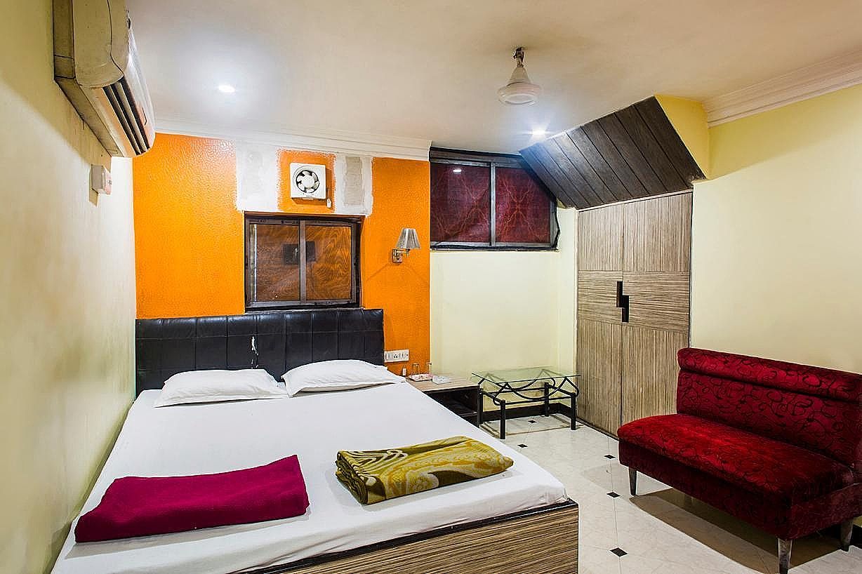 undefined Hotel Samrat 4