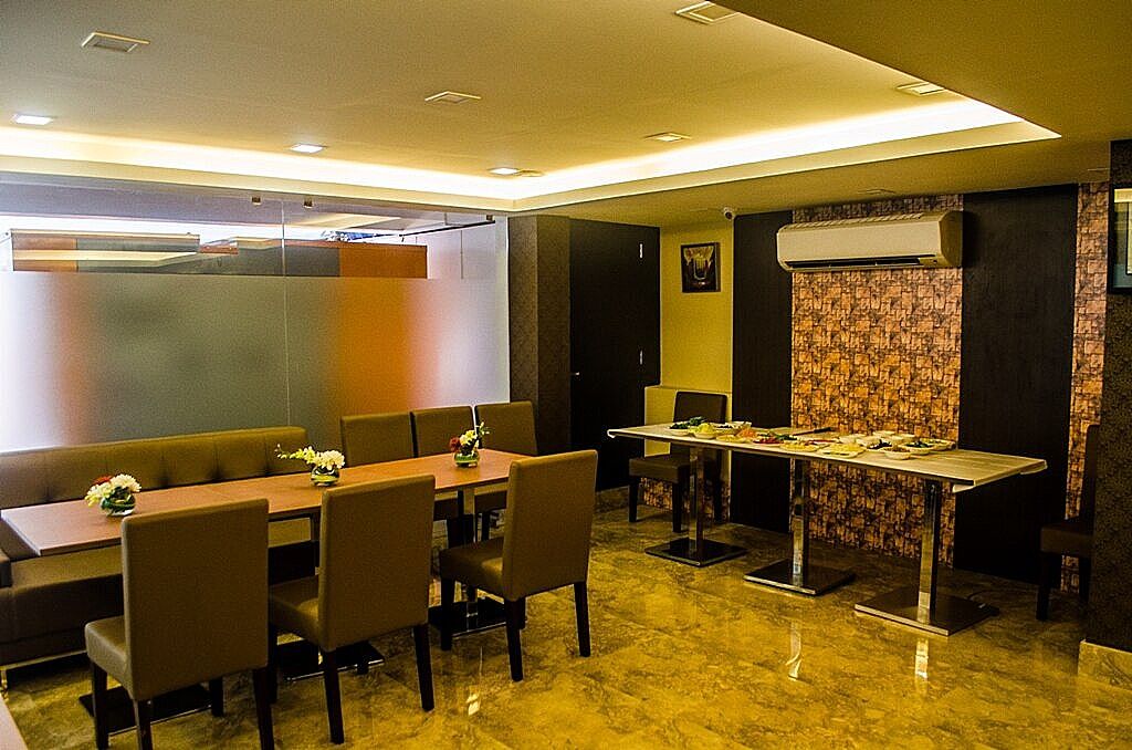 undefined Hotel Comfotel 4