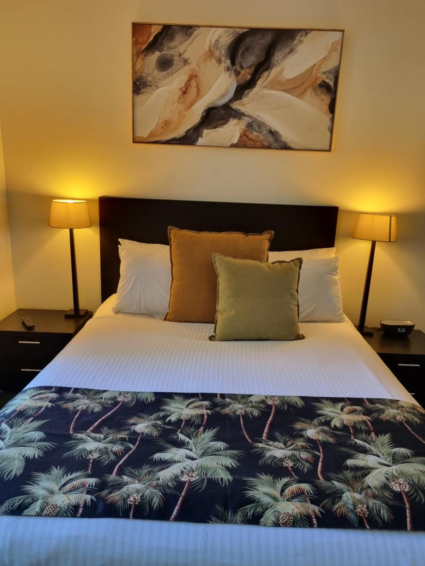 Studio with Garden View