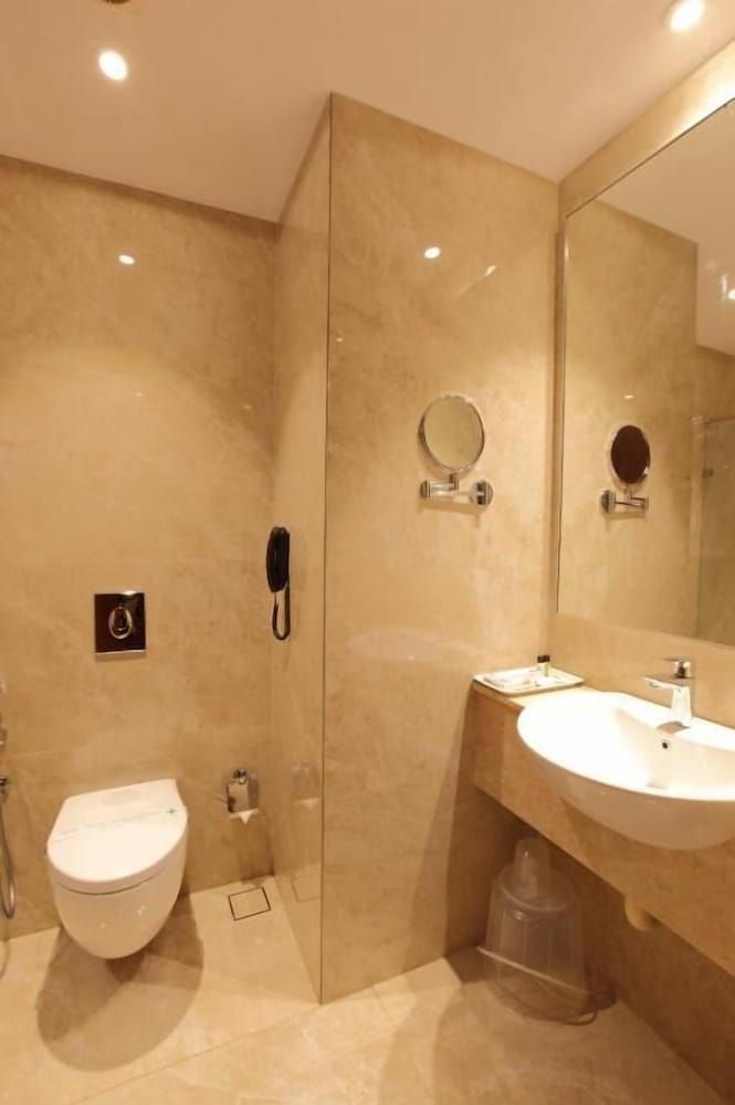 Hotel National Park Deluxe Double Room 2