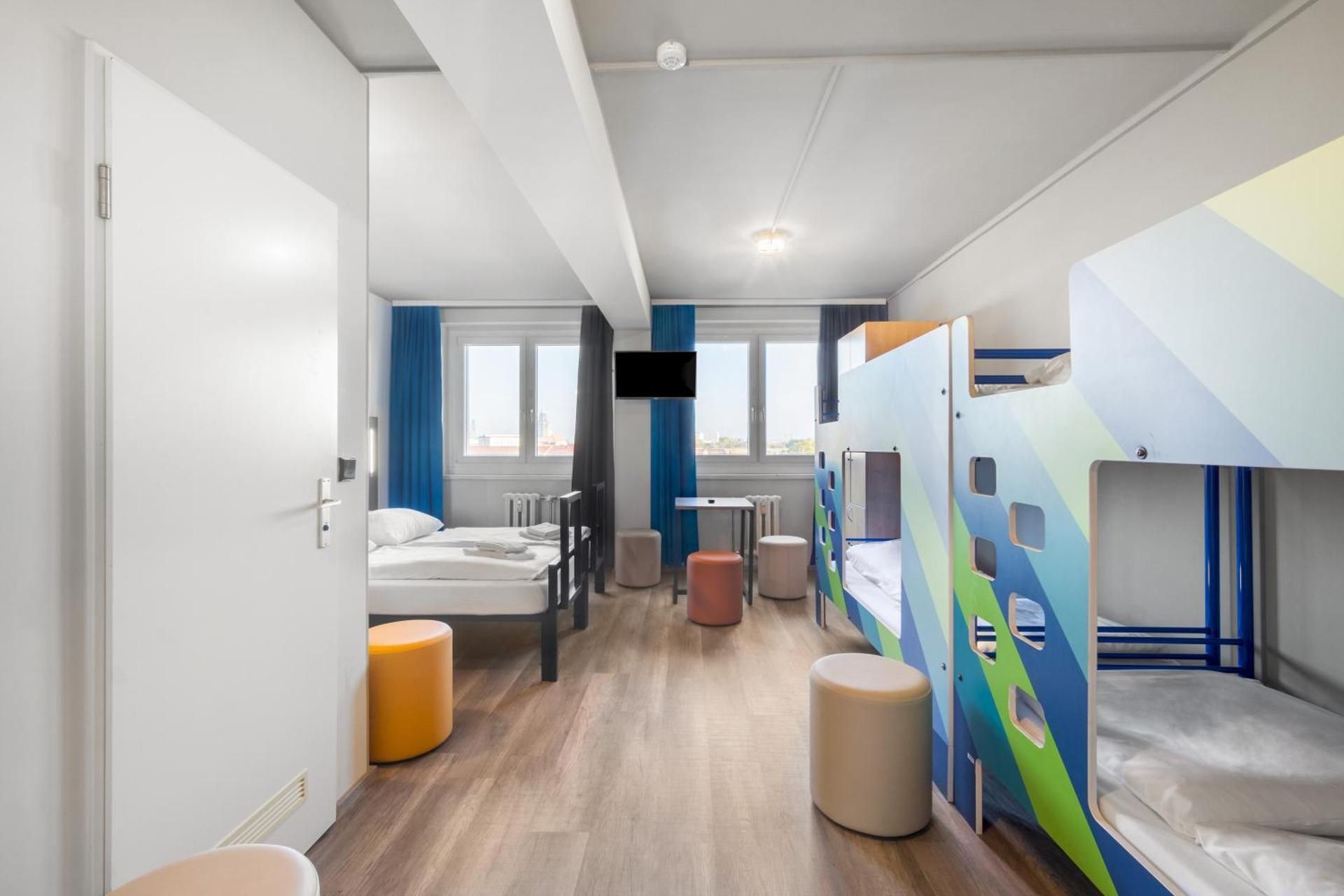  Bed in 6-Bed Mixed Dormitory Room 