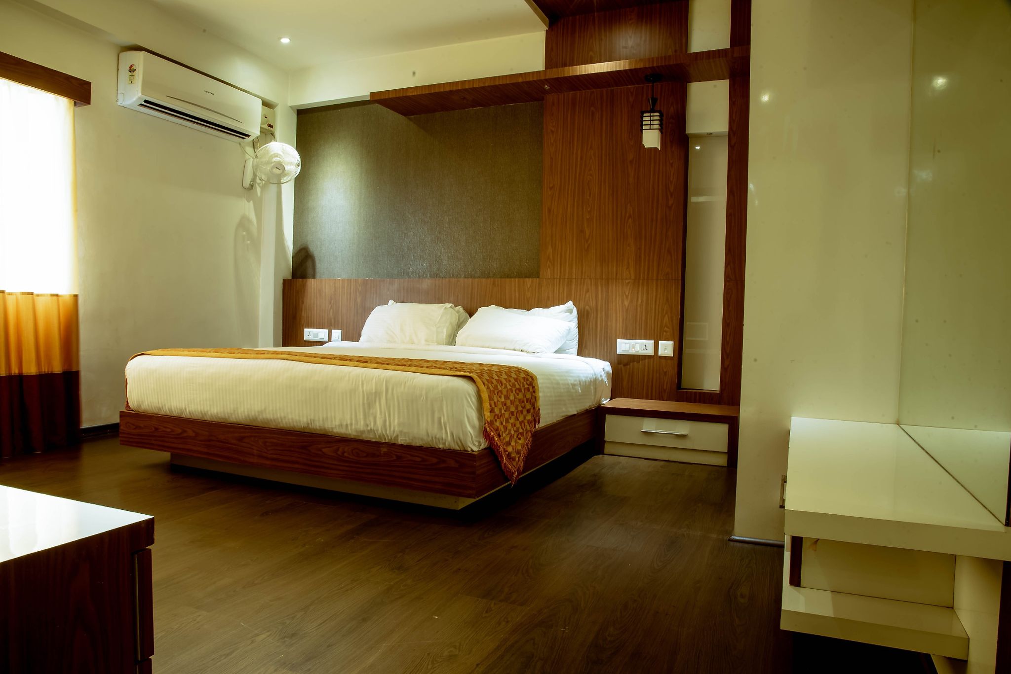 Mini Suite