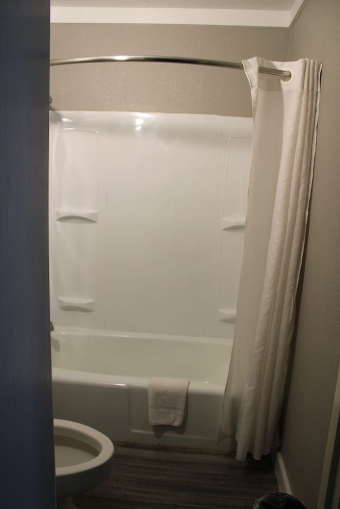 Village Inn Destin Two Queen Beds, Smoking 8