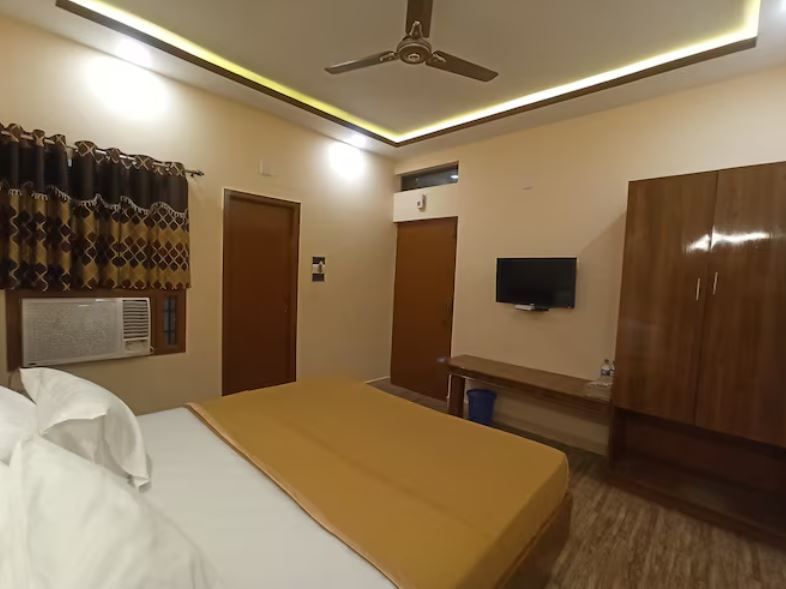 HOTEL ROYAL PARK. Super Deluxe AC 3