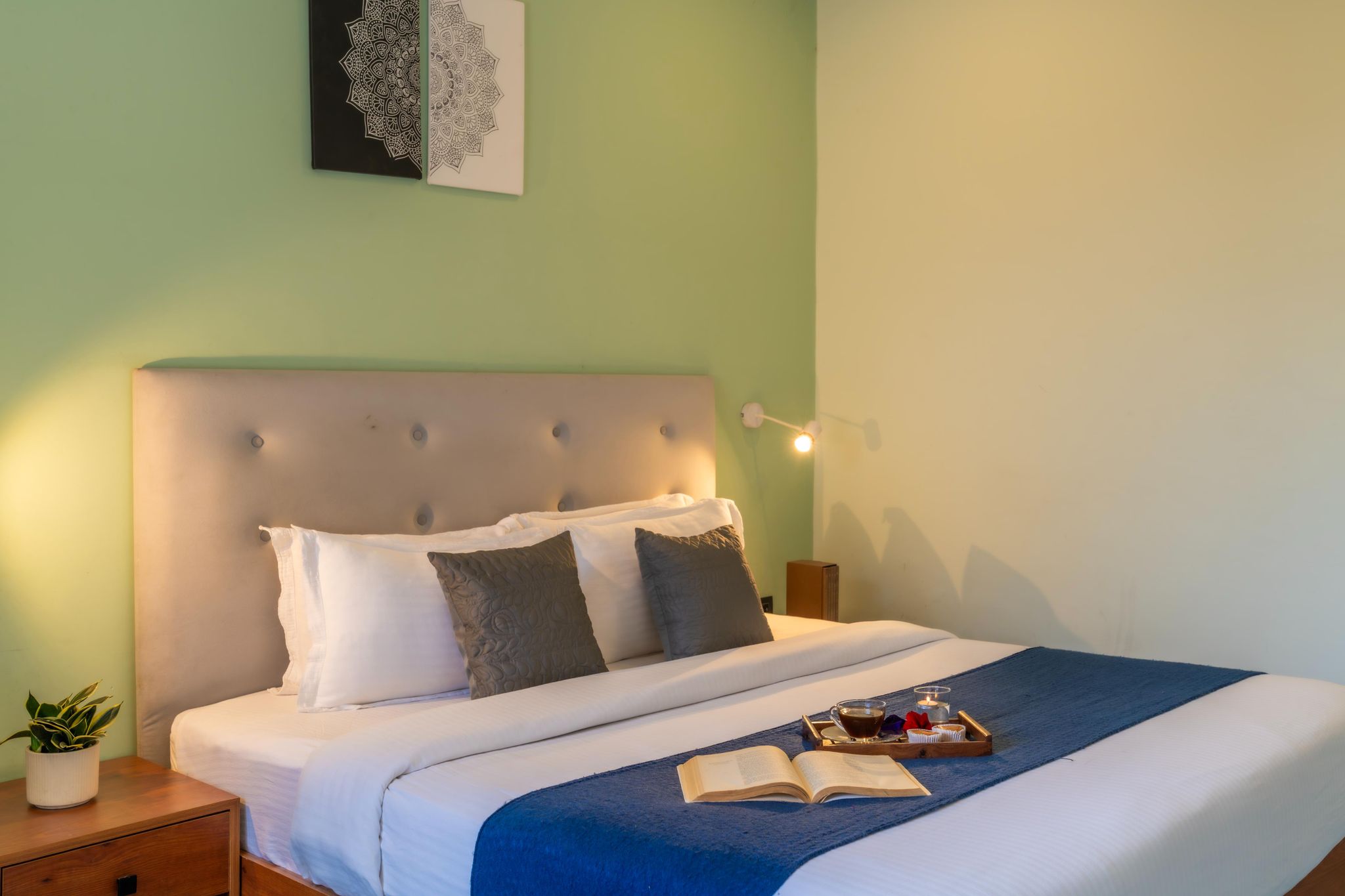 Lord Lansdowne Suite