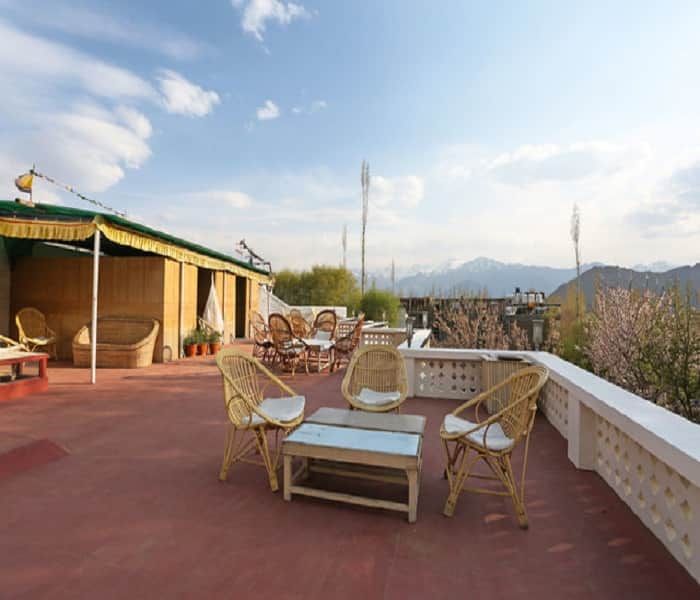 undefined Hotel Omasila 4