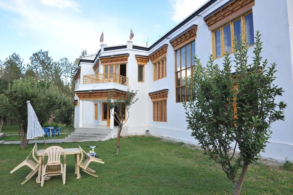 undefined Hotel Snow Leopard