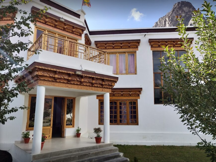 undefined Hotel Snow Leopard 8