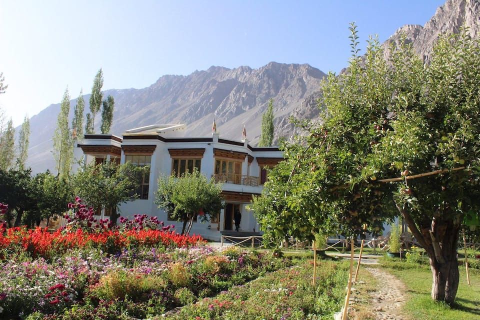 undefined Hotel Snow Leopard 6