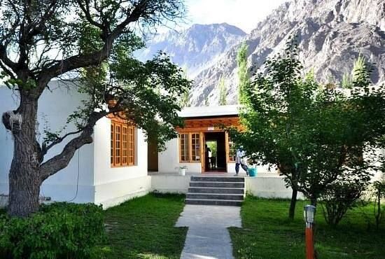 undefined Hotel Snow Leopard 10