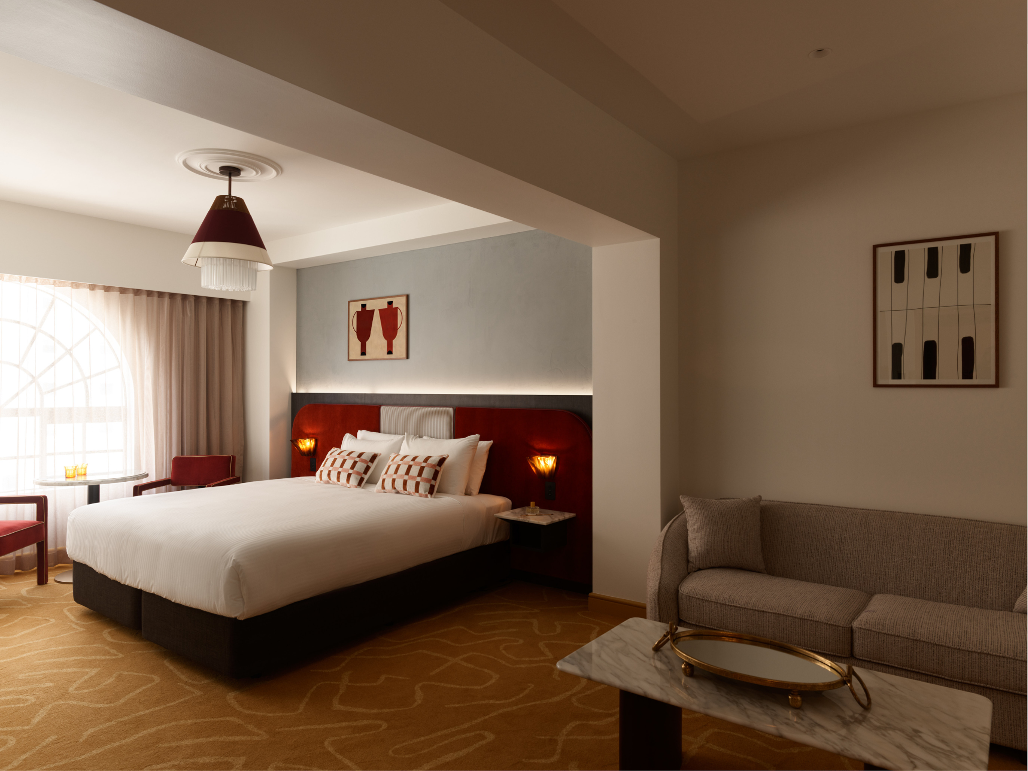 Grande King with 1 King Bed
