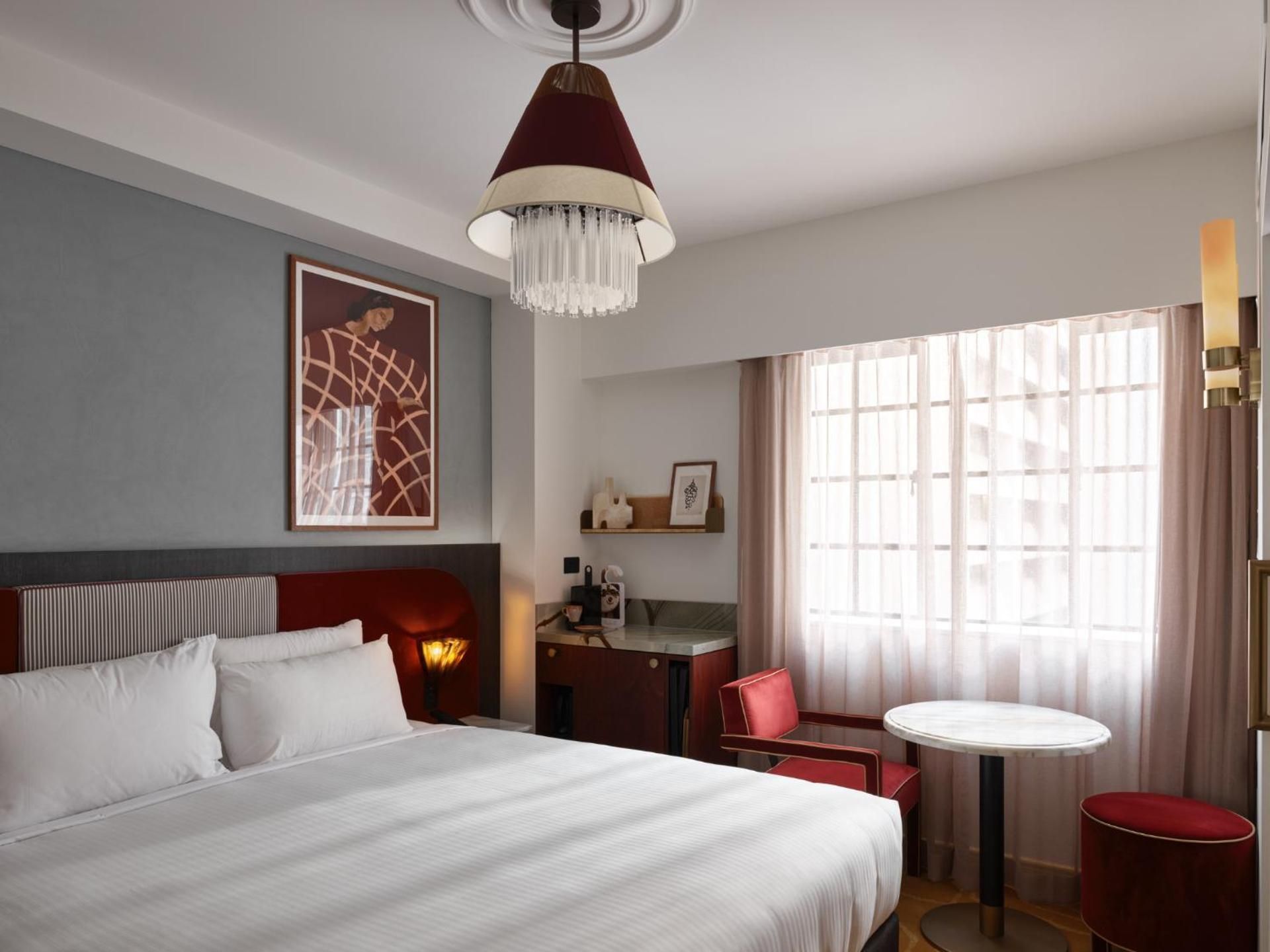 Morris King with 1 King Bed