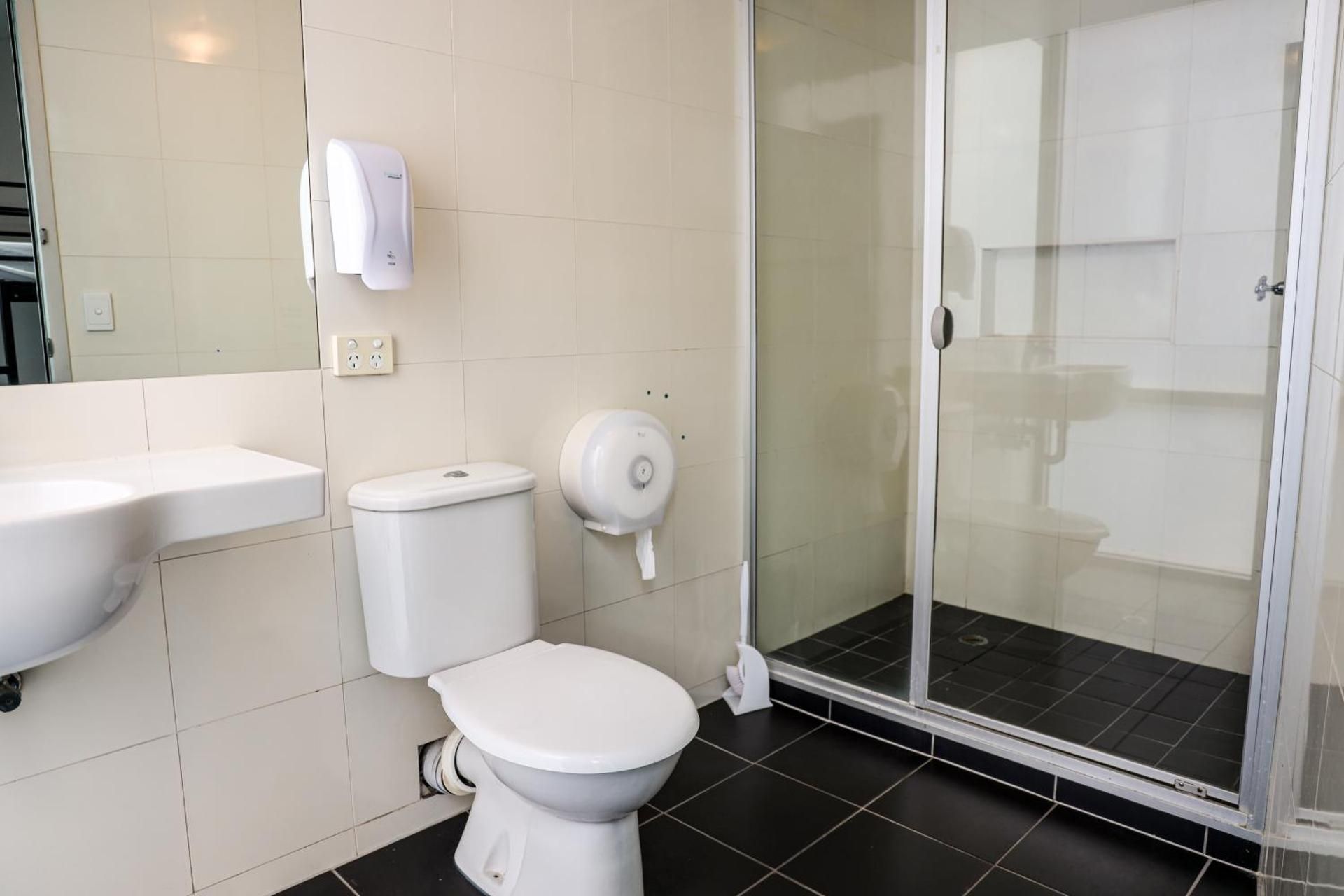 Bed in 8-Bed Mix Dormitory Ensuite