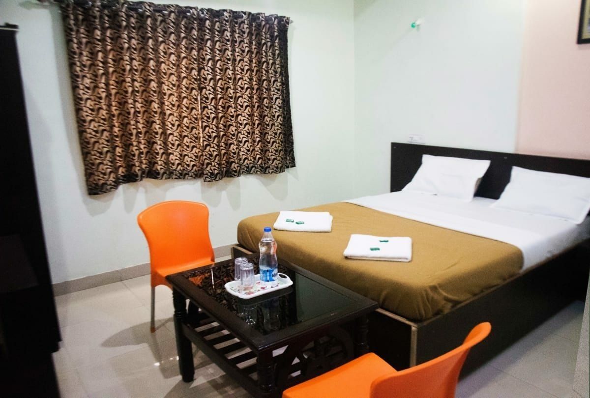 Hotel Om Palace Deluxe  Non AC 3