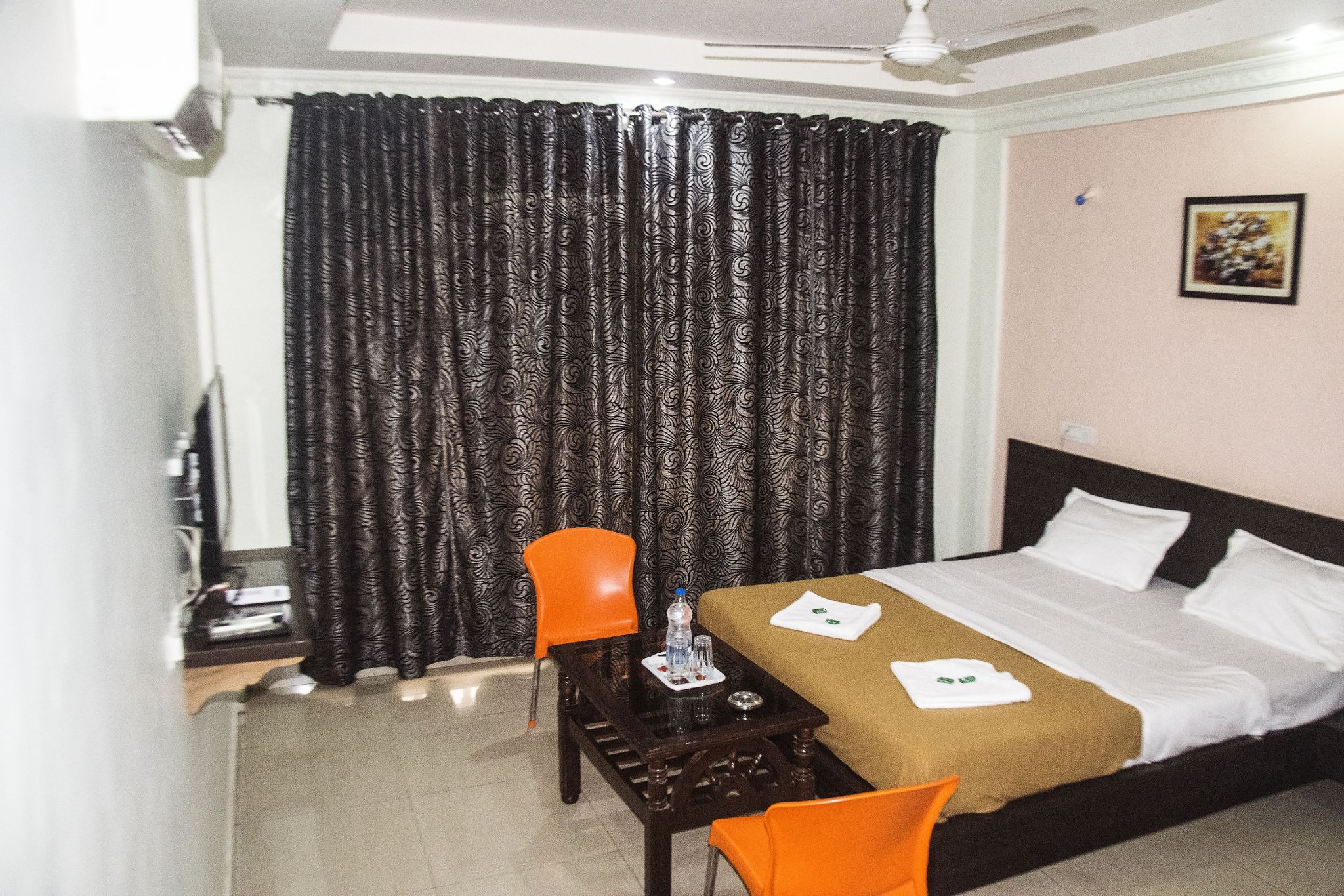 Deluxe  AC Room
