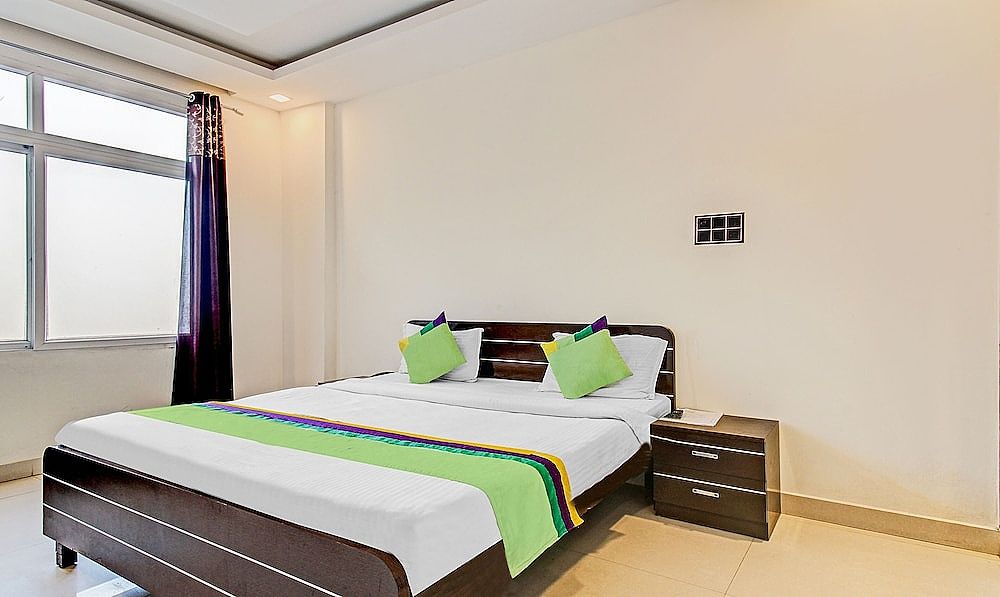 Treebo Silver Grand Standard Double Room 10