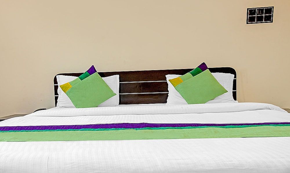 Treebo Silver Grand Standard Double Room 9