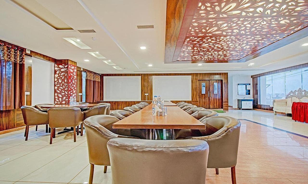 Food & Dining