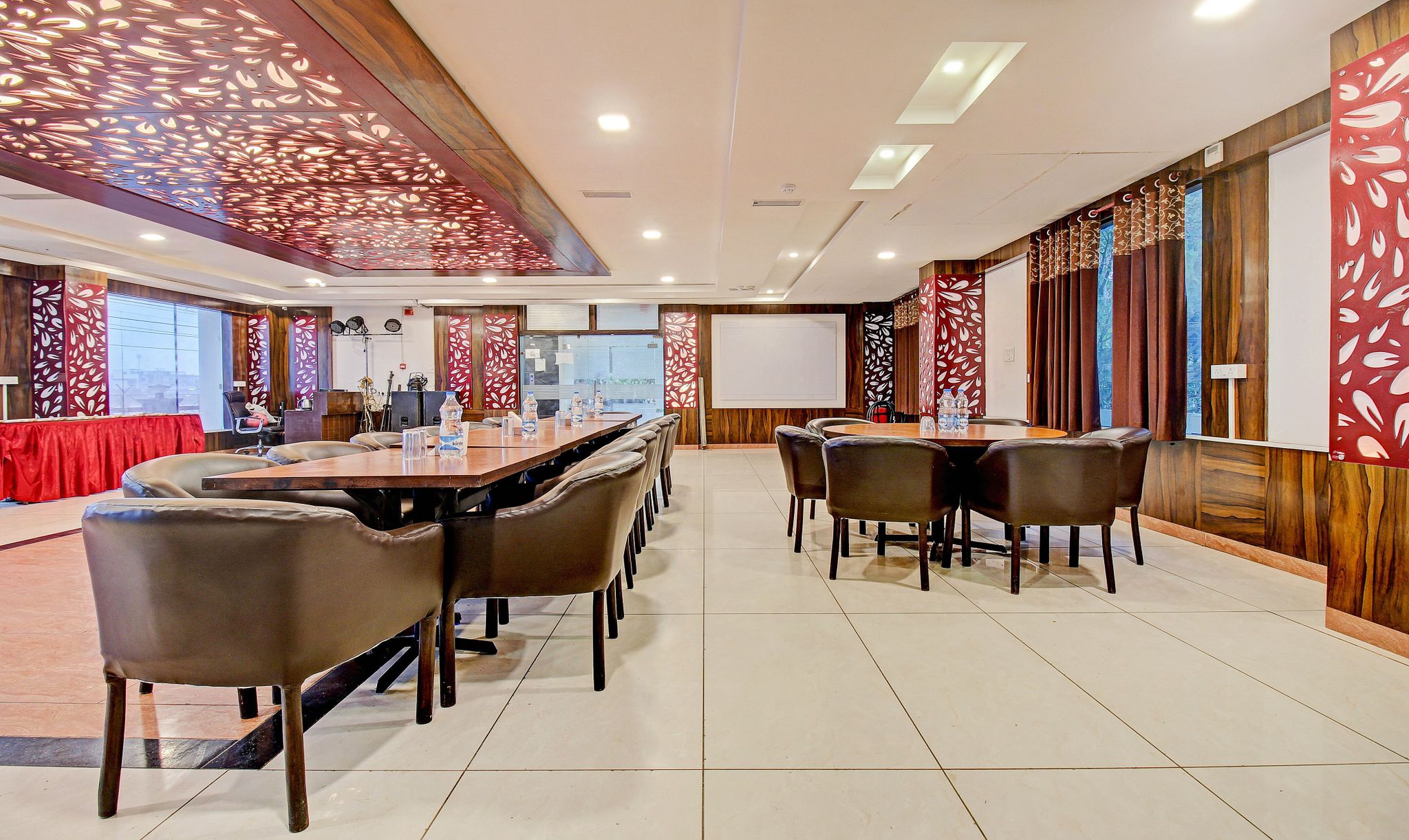 Food & Dining