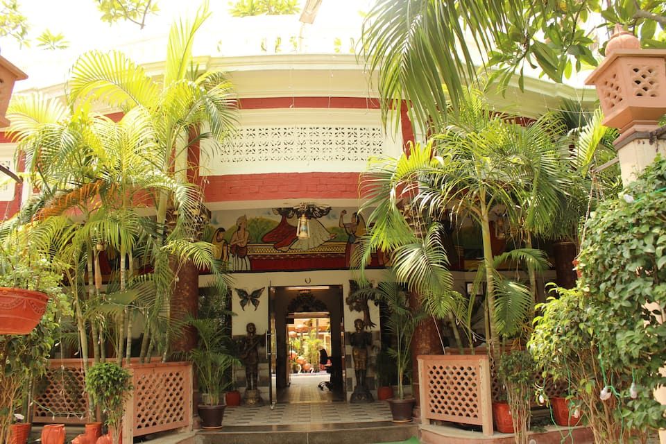 Hotel Exterior