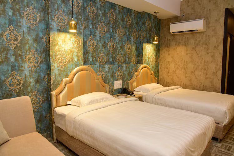 Hotel Casa Aishbagh Deluxe Twin or Double Room ( Local ID Is Not Allowed ) 5