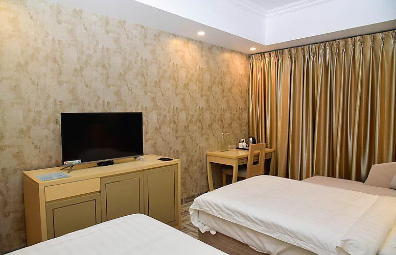 Hotel Casa Aishbagh Deluxe Twin or Double Room ( Local ID Is Not Allowed ) 2