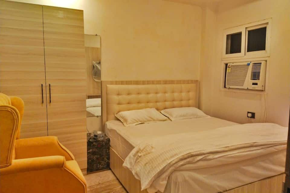 Shri Tirupati Residency Deluxe Double Room 5