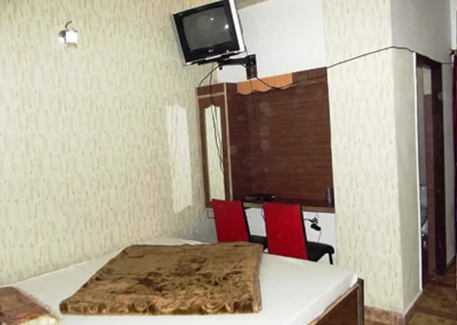 undefined Hotel Mark Inn 5