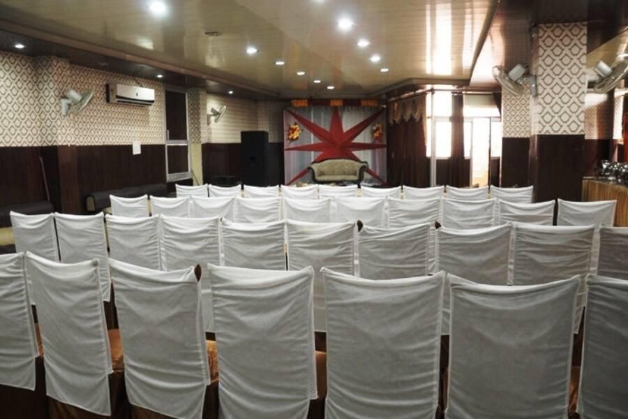 undefined Hotel Mark Inn 8